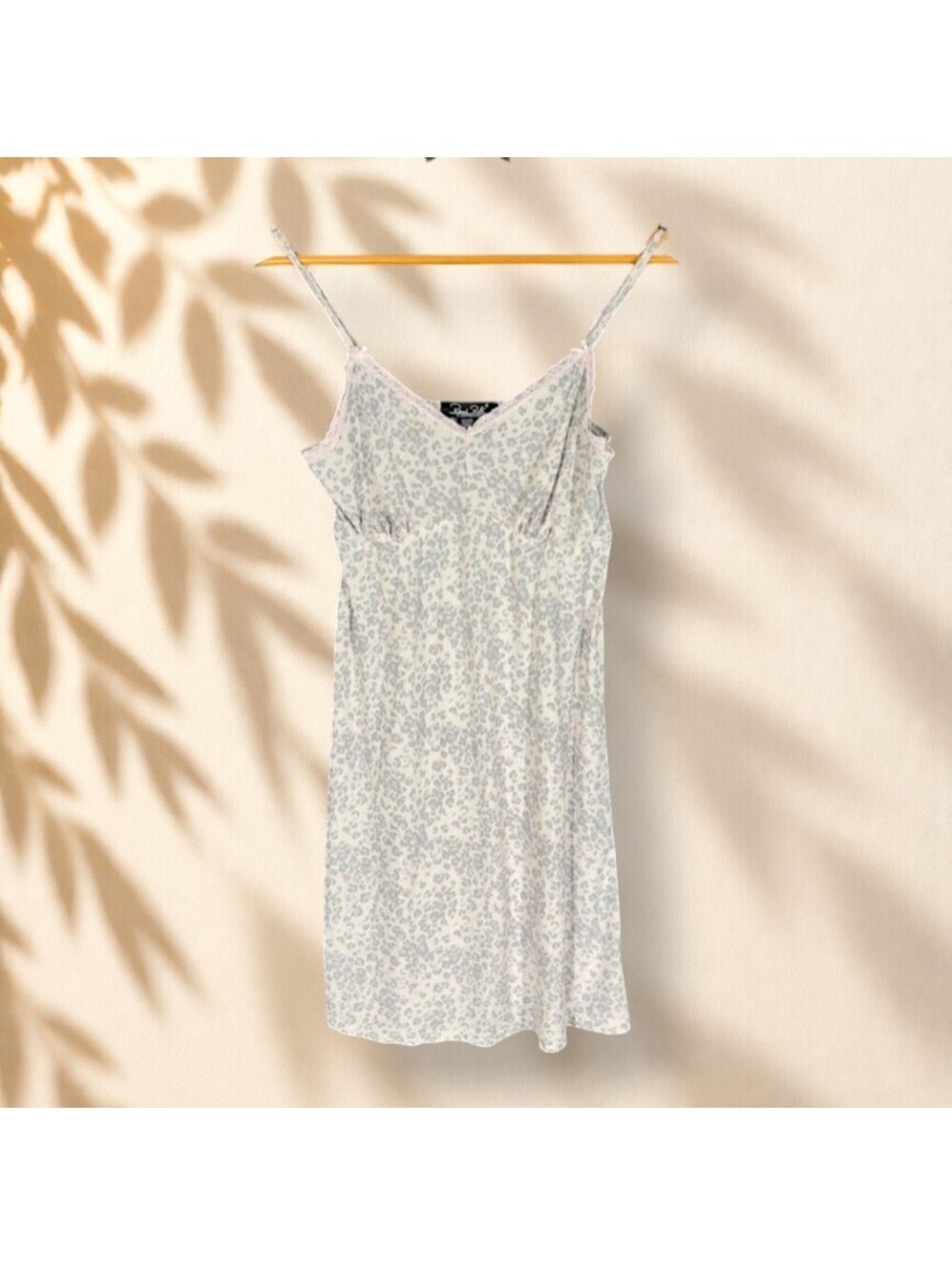 Rene Rofe Night Gown Women M Medium White Animal Print Sleeveless V-Neck Sleep
